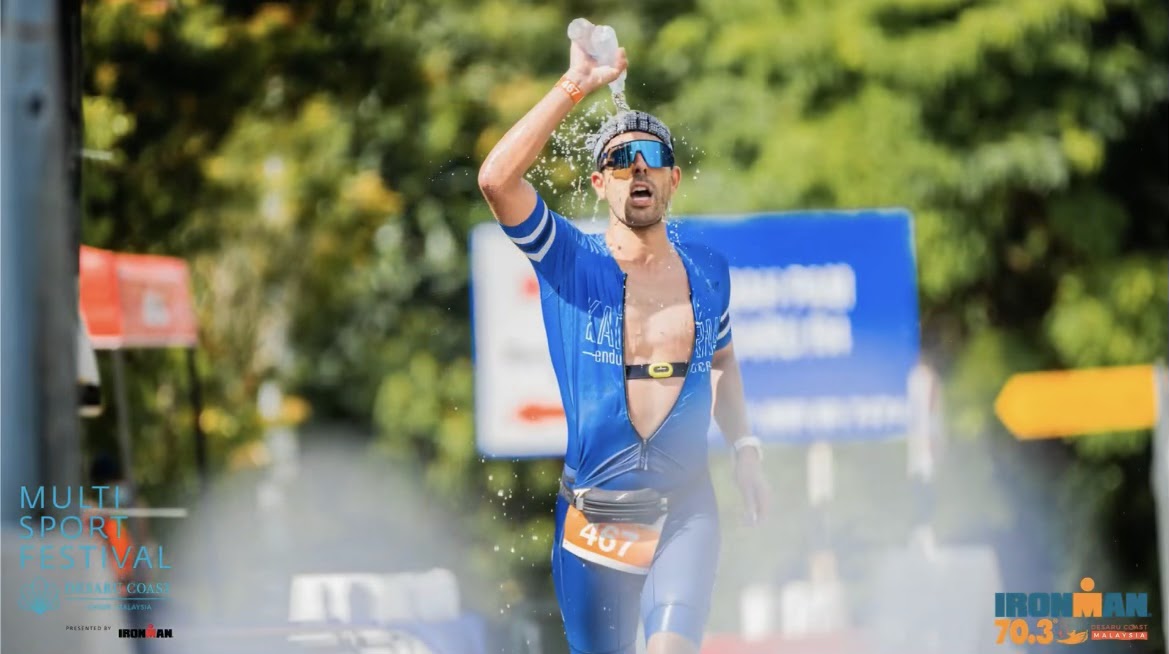 Breno Melo racing IRONMAN 70.3 Desaru Coast Malaysia in the heat